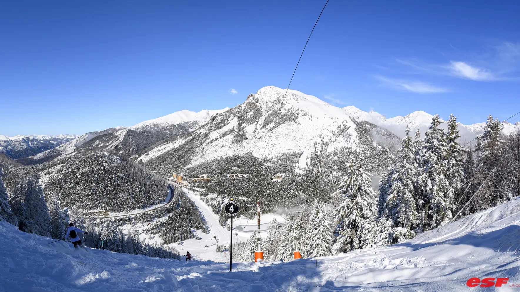 Vue sur la station de La Colmiane