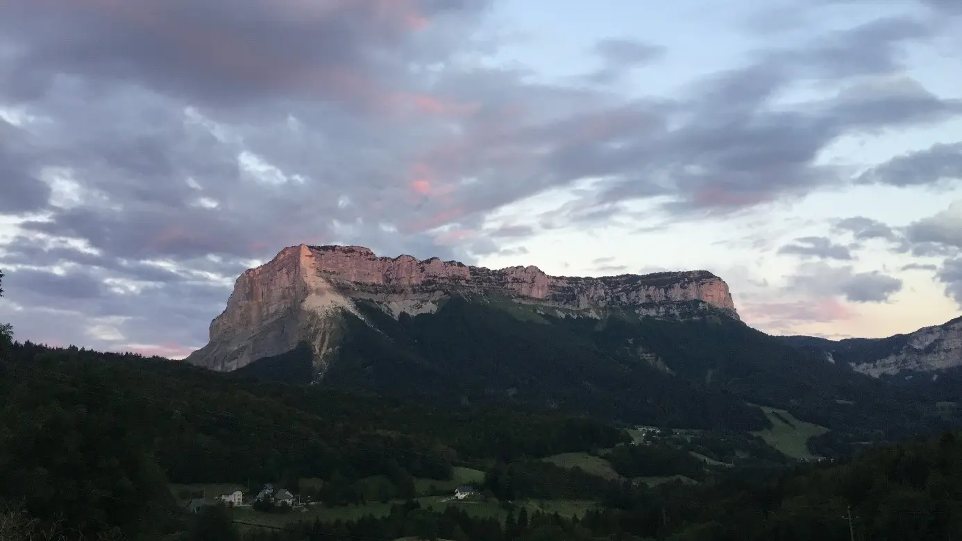 La vue sur le Granier depuis le gîte