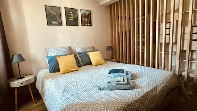 La chambre en version lit queen size