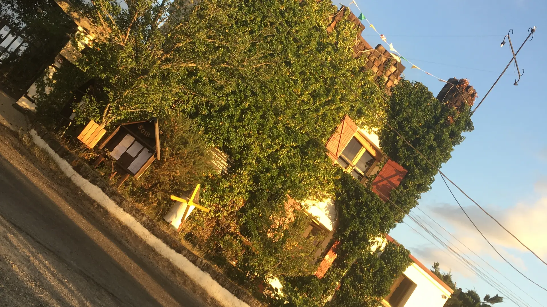 vue de devant, parking