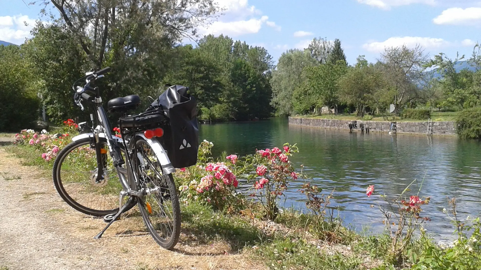 locationvelo-aixlesbainsrivieradesalpes