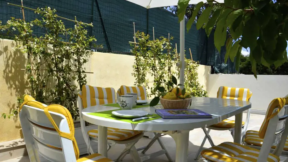 Villa 3 elephants Gîte n°2-Coin repas extérieur-Nice-Gîtes de France des Alpes-Maritimes