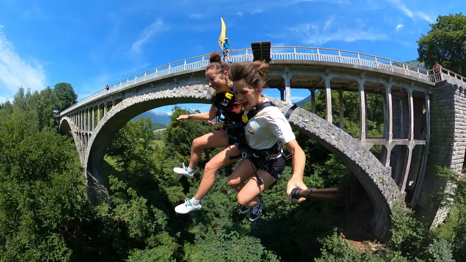 Saut pendulaire en tandem_Faverges-Seythenex