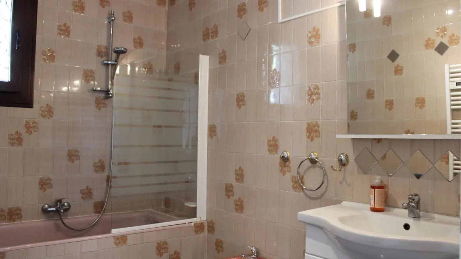 La Dominante-Salle de bain-Blausasc-Gîtes de France des Alpes-Maritimes