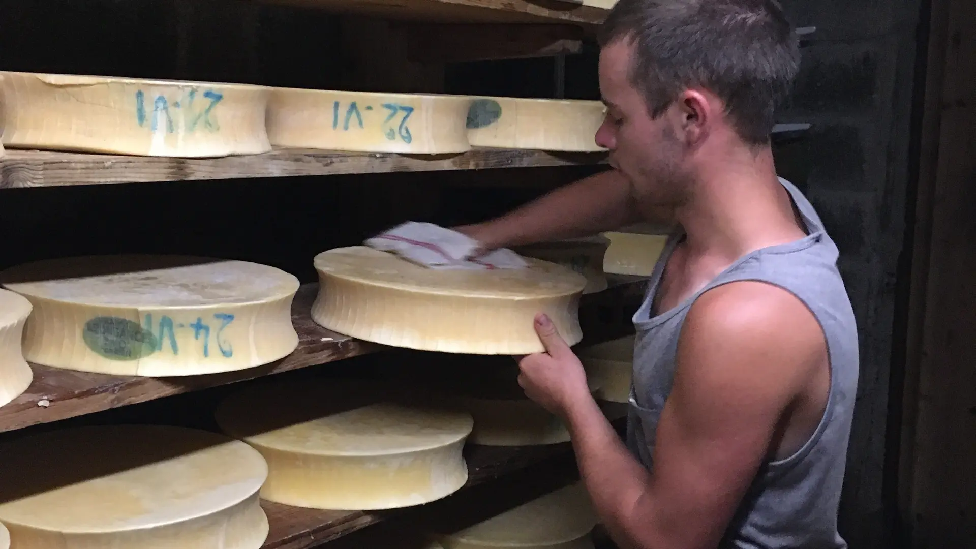 Cave d'affinage des fromages Abondance