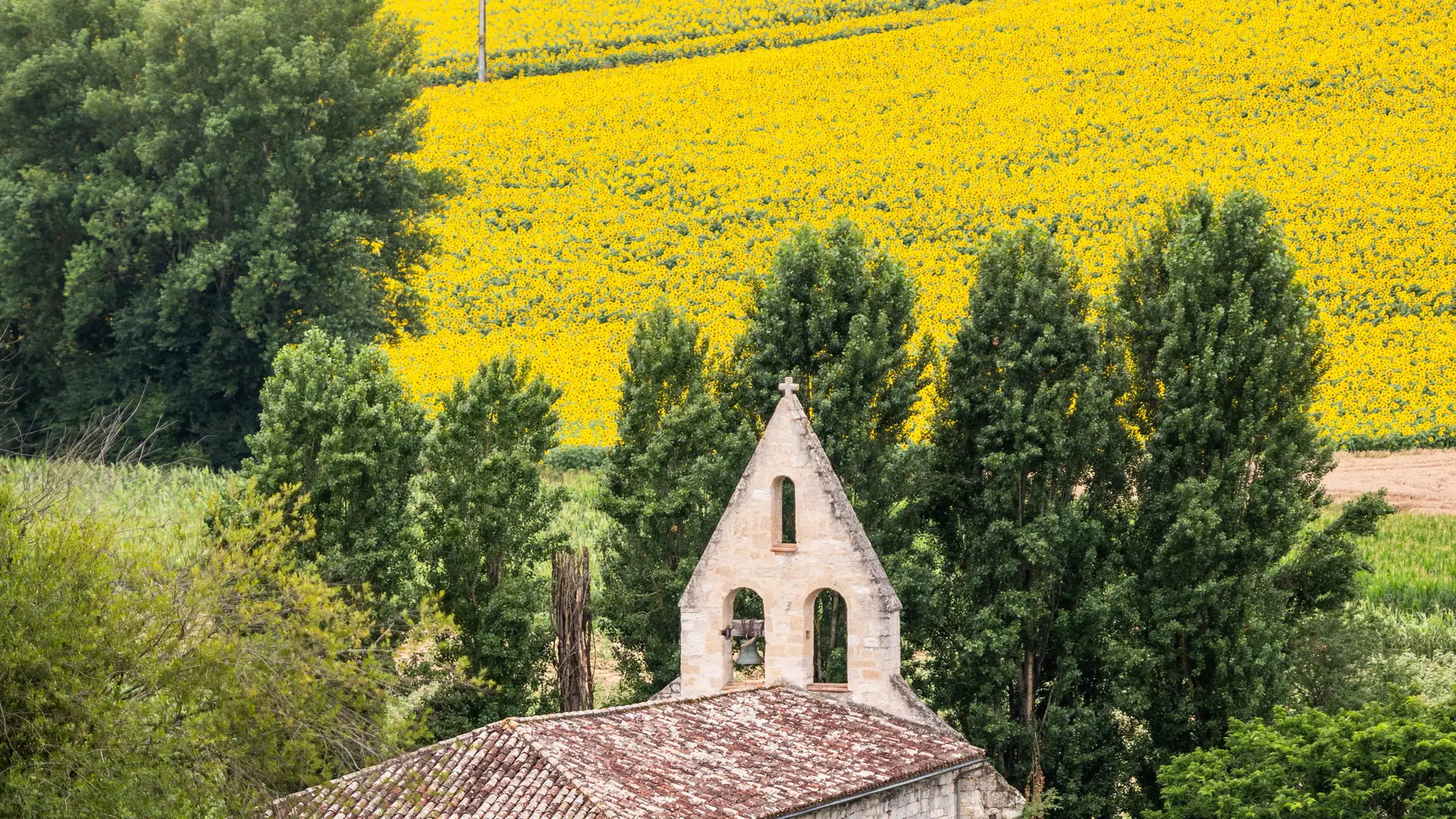 Vue aérienne de la chapelle Saint-Pierre d'Ax