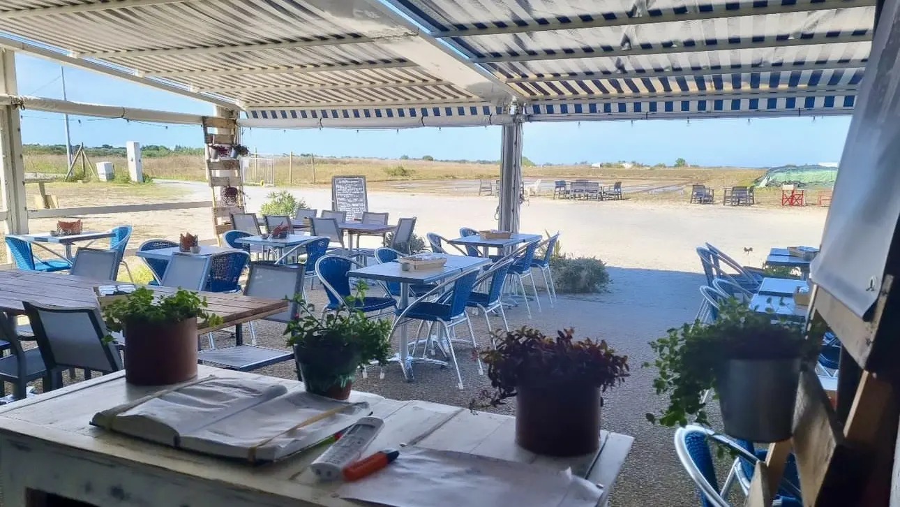 Terrasse abritée - La Rhétaise