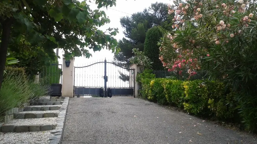 Gîte La Rieissa-Entrée du gîte-Colomars-Gîtes de France des Alpes-Maritimes