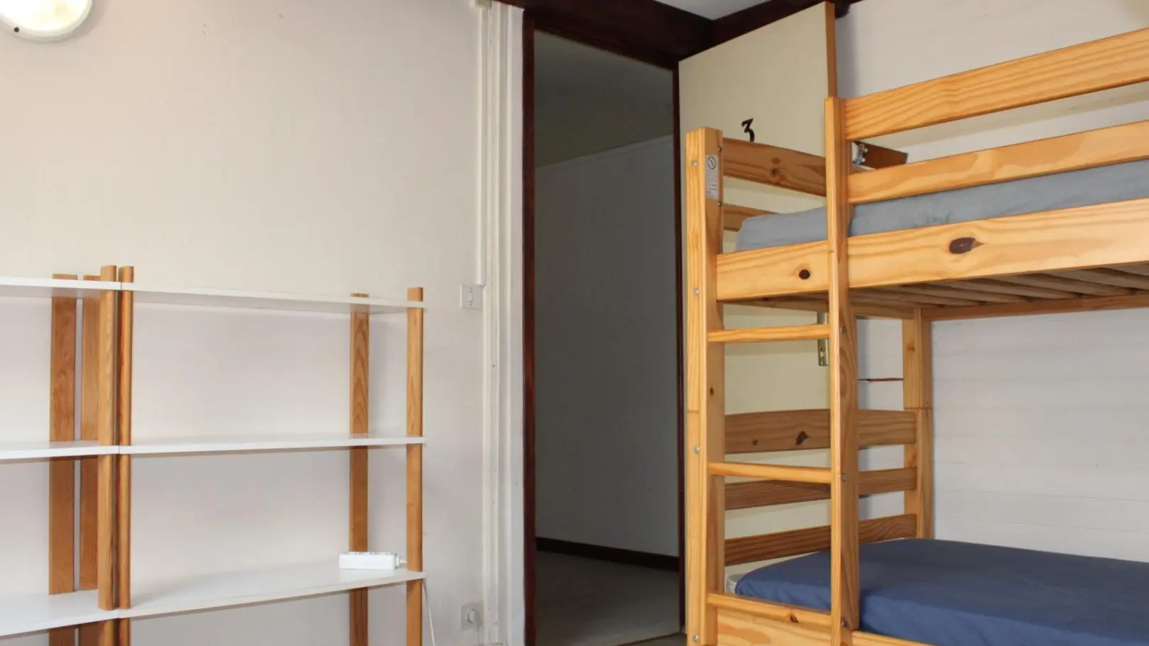 Gîte d'Etape/Groupe La Rouguière - Chambre n°3 - Saint-Martin-Vésubie - Gîtes de France Alpes-Maritimes