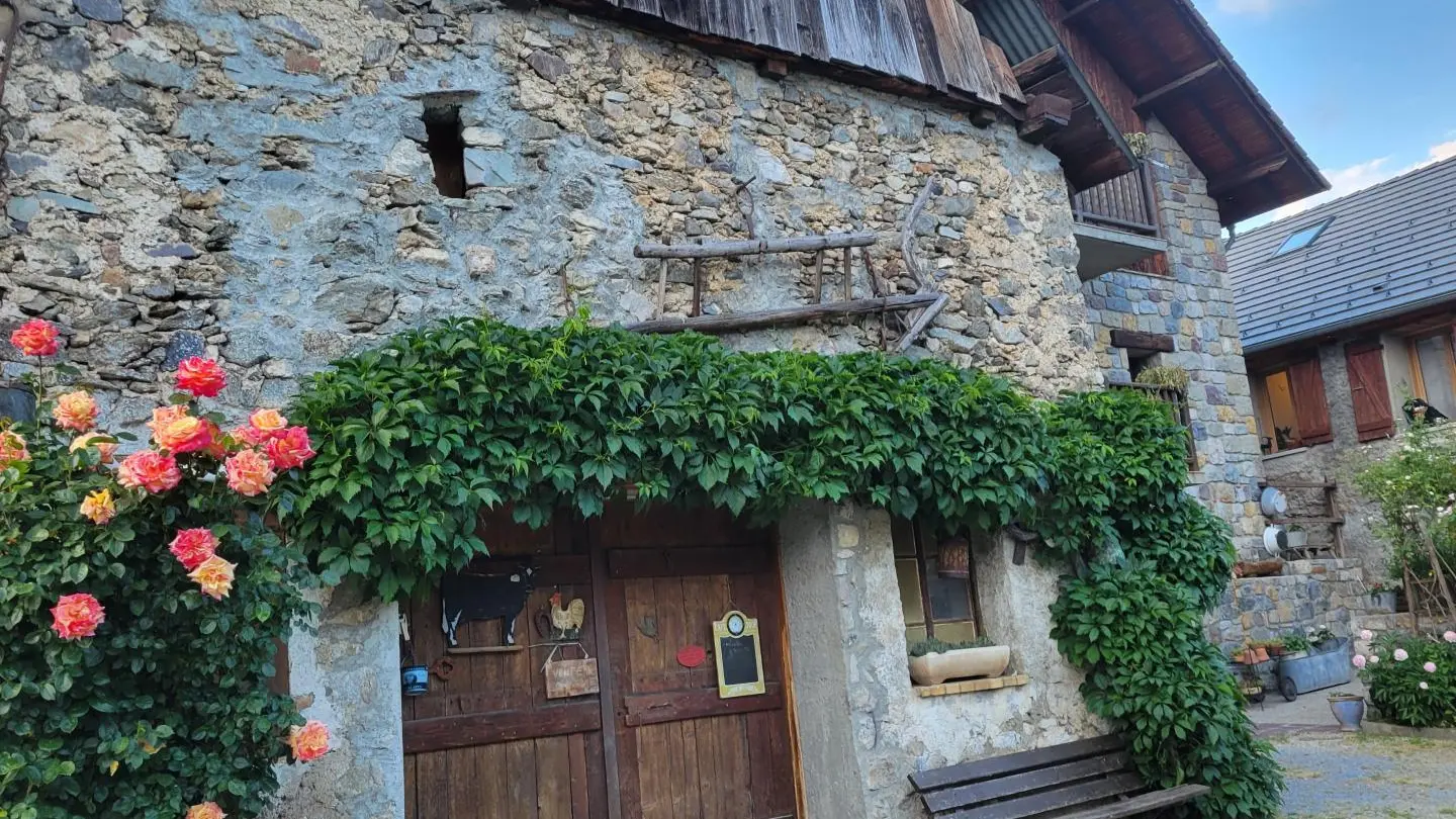 Gîte Les Chardons-Espace extérieur-Valdeblore-Gîtes de France des Alpes-Maritimes