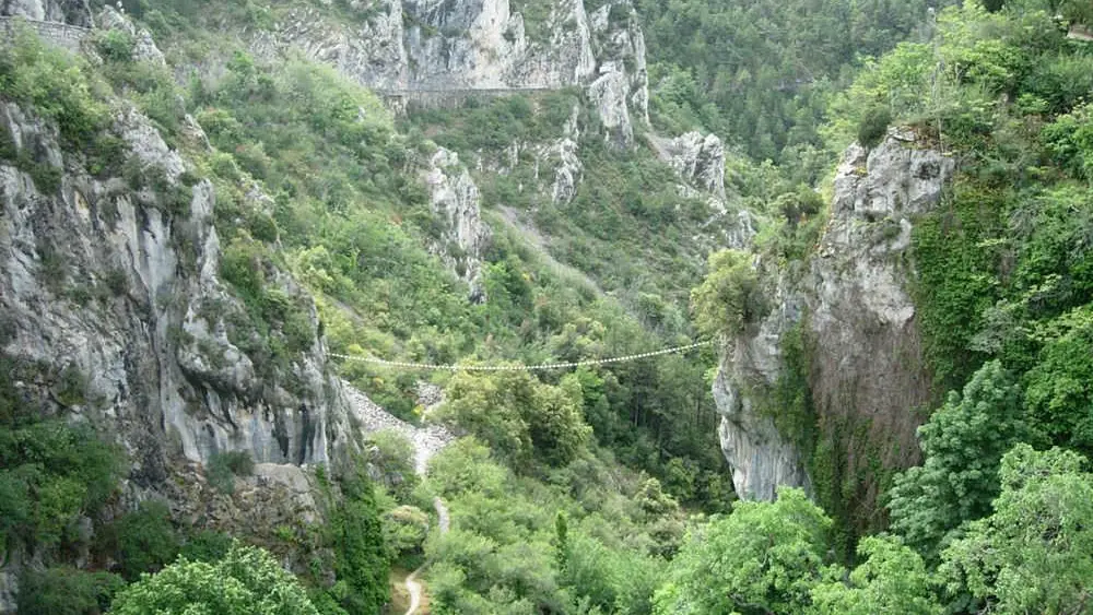 Gîte Via Ferrata-Activité-Peille-Gîtes de France des Alpes-Maritimes