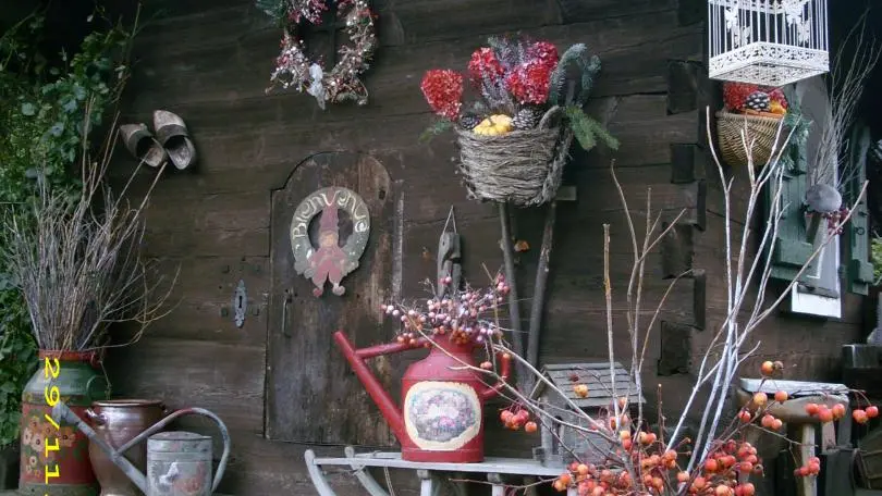 le mazot  chapelle à l'automne