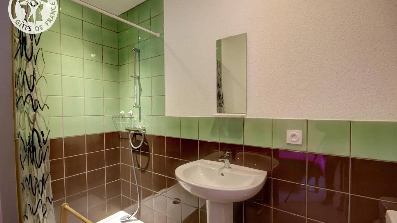 Sanitaire privatif de la Chambre Rose