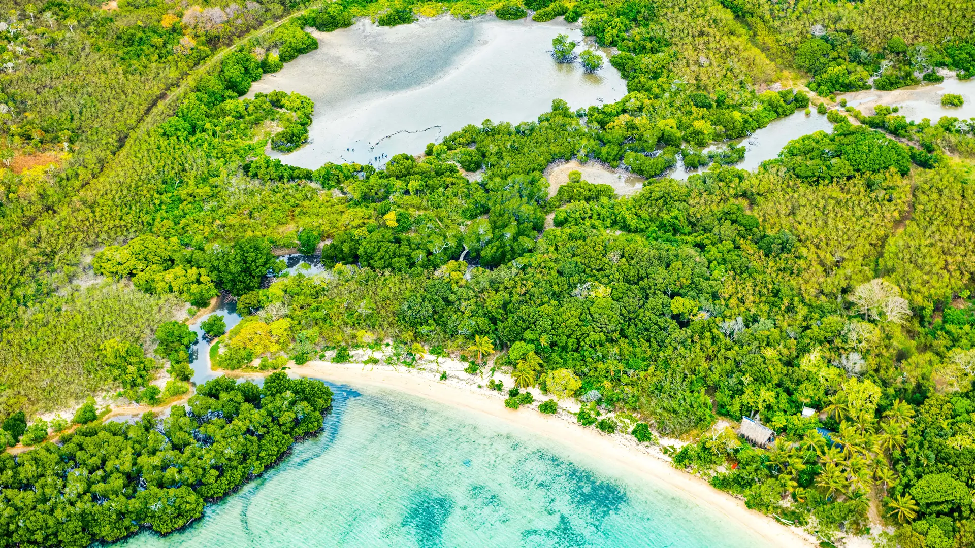 baie, lagon, paysage, ULM, destination le Nord