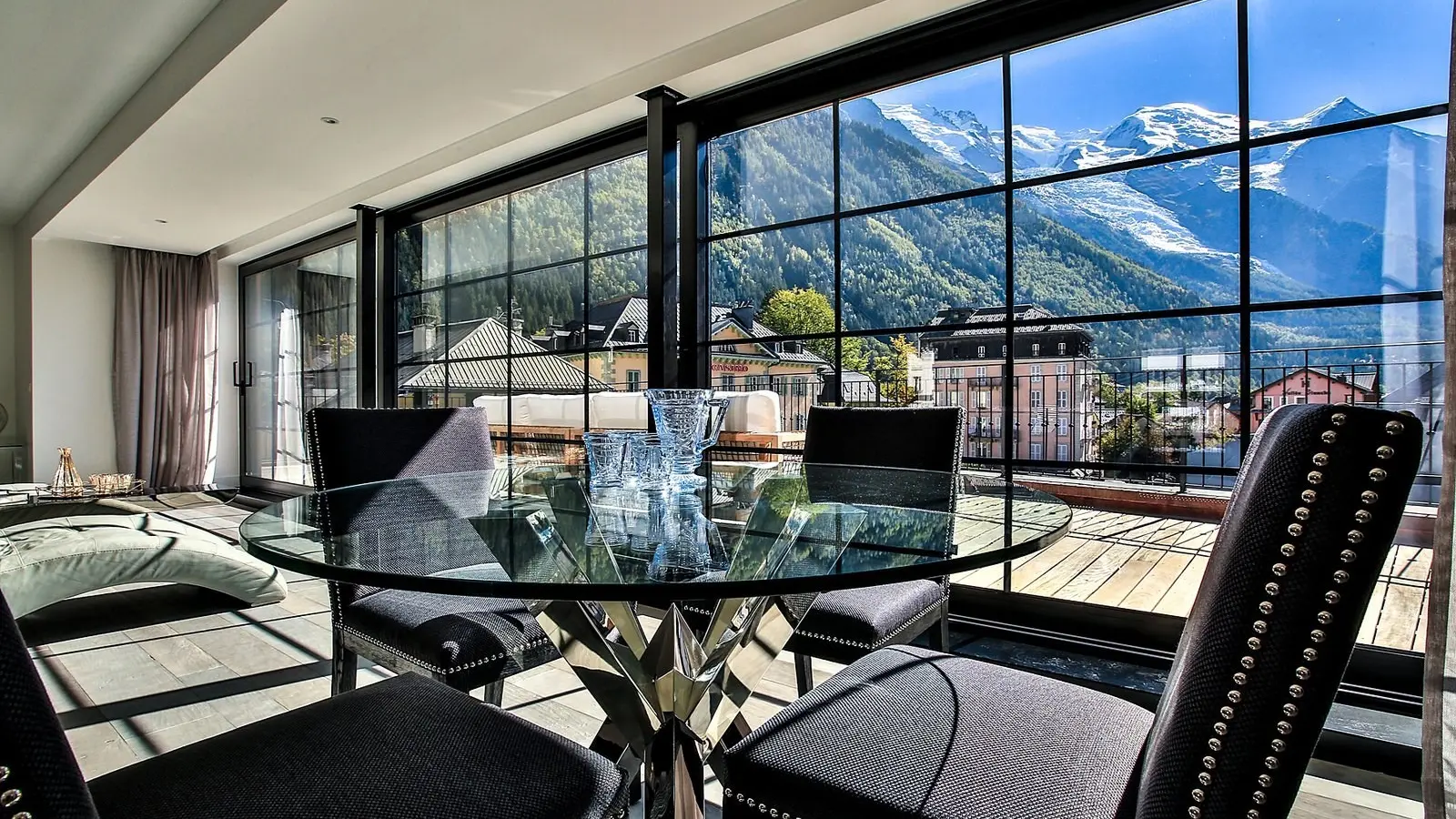 Penthouse Le Lustre Bedroom