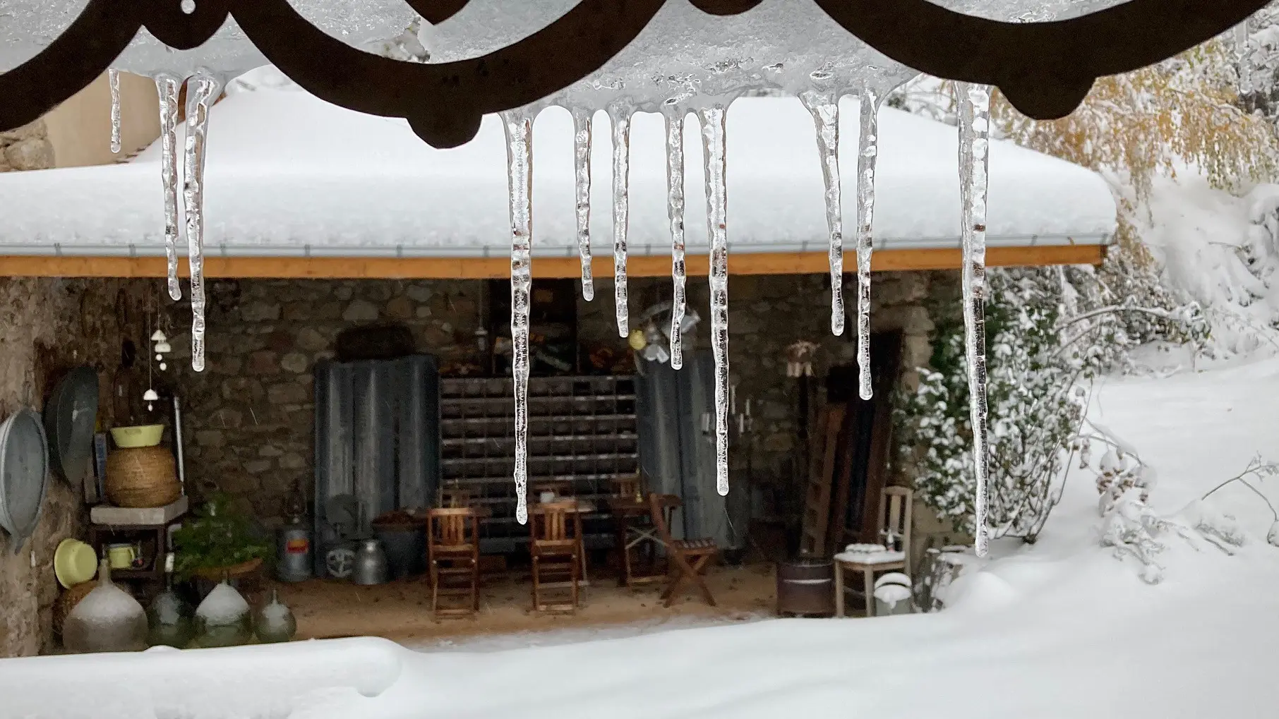 La Laiterie du Gontey - Neige et stalactites