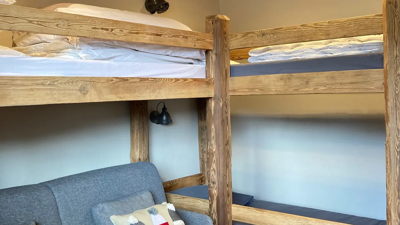 chambre avec lits superposés