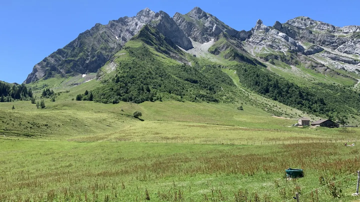 RANDONNÉE AU COL DES ARAVIS