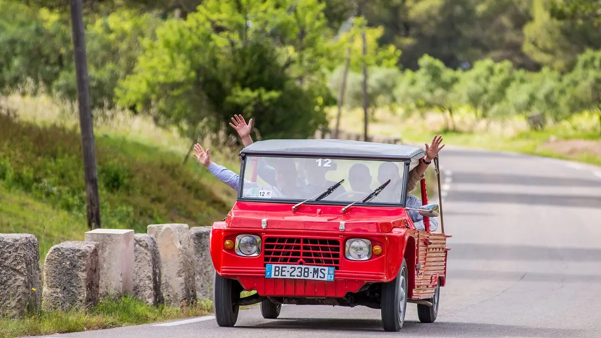 Rallye dans les Alpilles