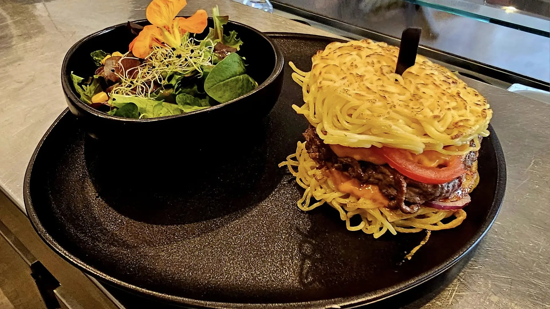 pasta burger