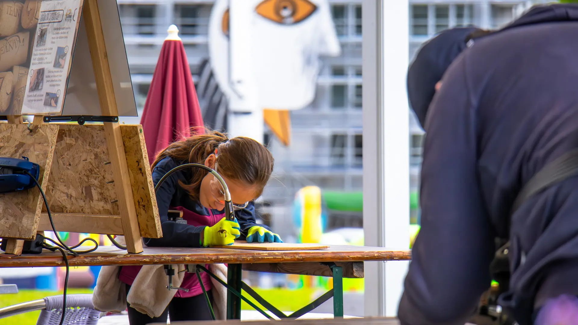Child making an engraving
