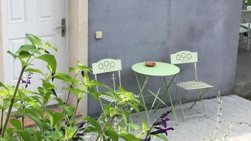 Gîte Mas de la Galinette Glycine- Entrée du gîte - Biot - Gîtes de France Alpes-Maritimes.