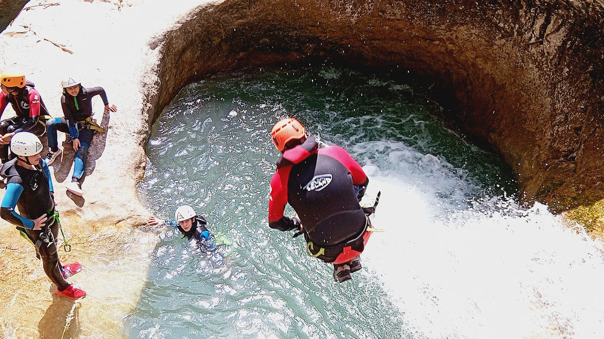 saut facultatif dans le canyon de Rabou