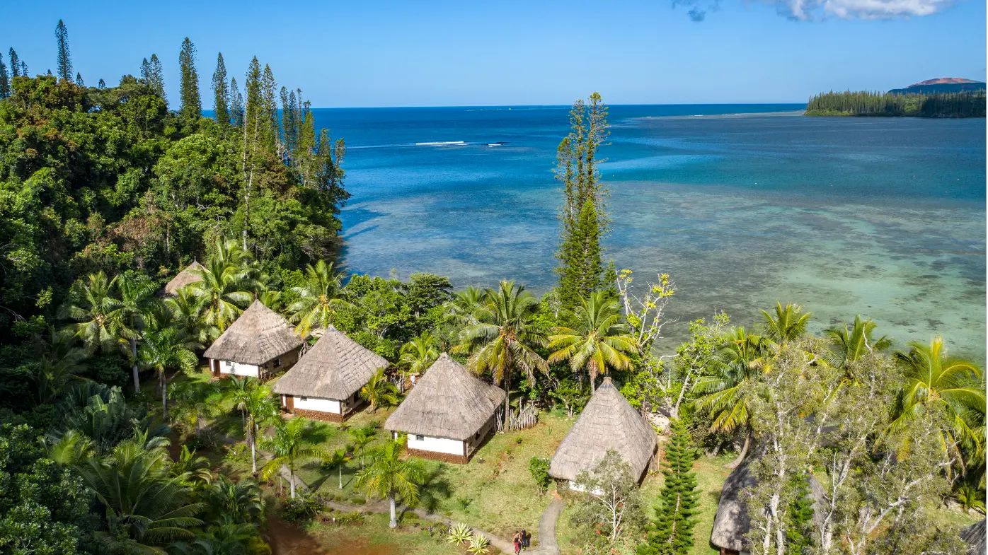 Première approche des bungalows de l'écolodge