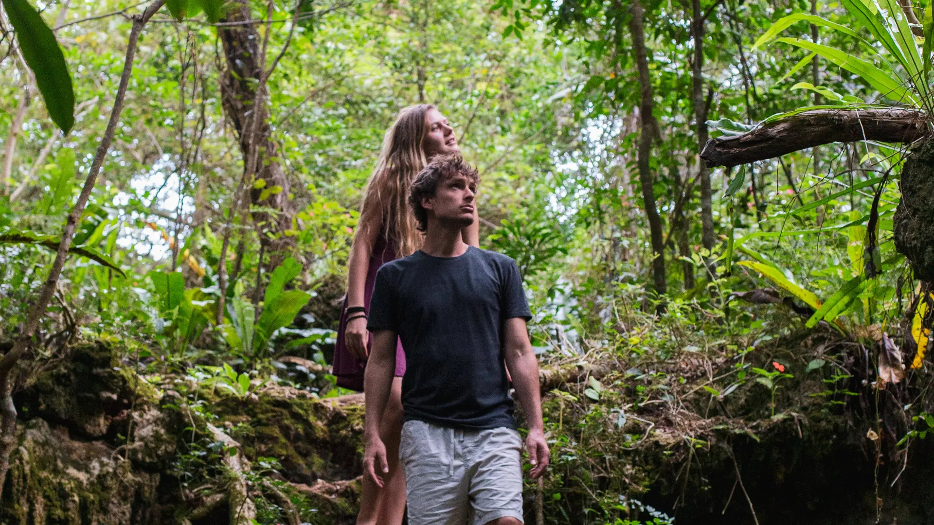 Tourists at the Grotte de la Troisième