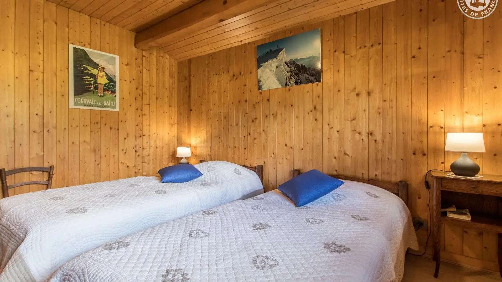 Chambre avec 2 lits une place