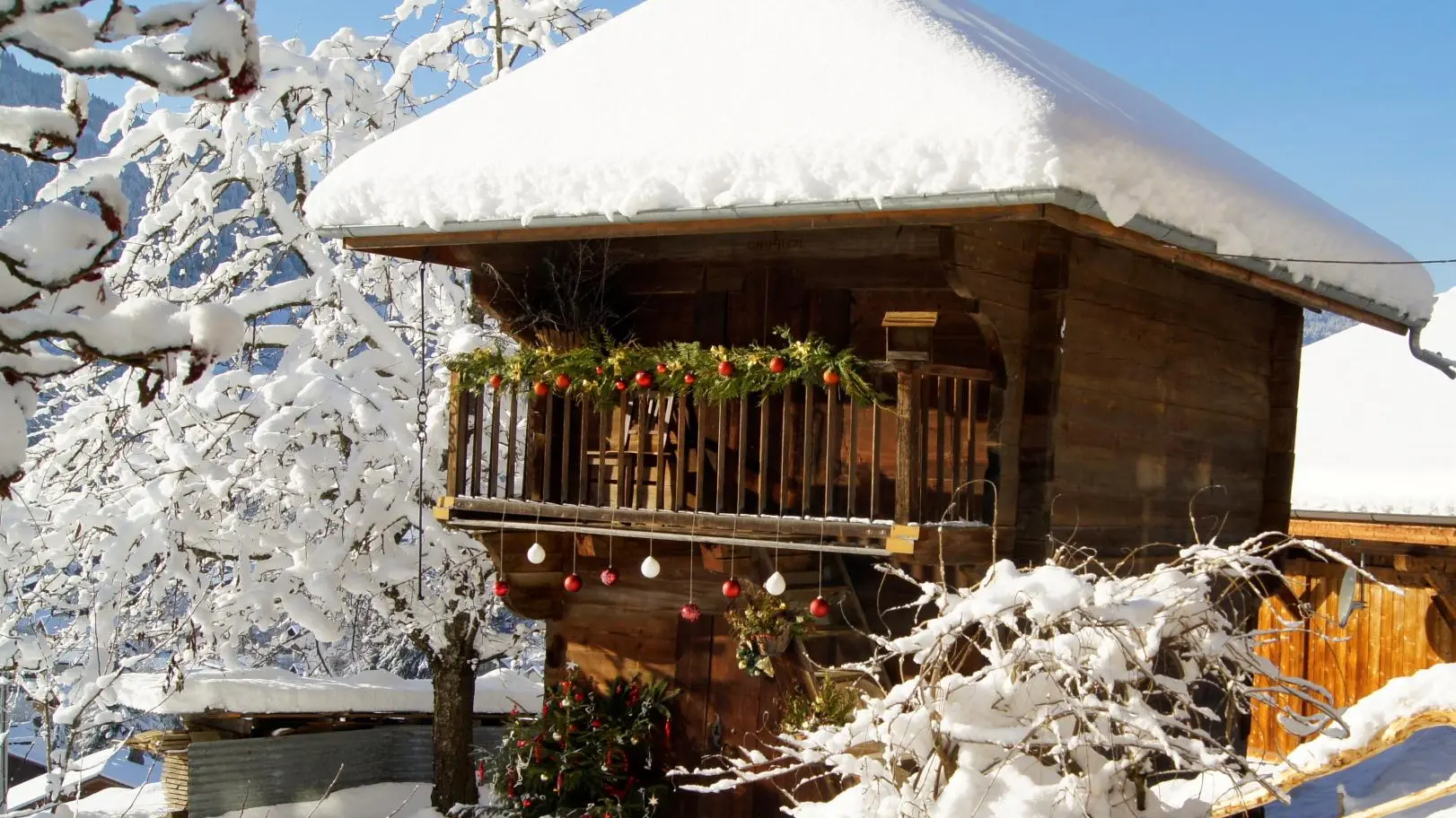Grenier savoyard,vu du chalet