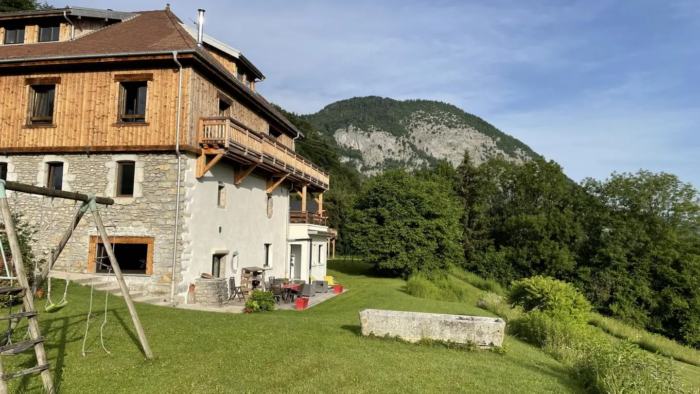 Gite au rez de jardin de la maison
