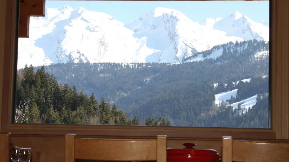 chaîne des Aravis vue de l'intérieur