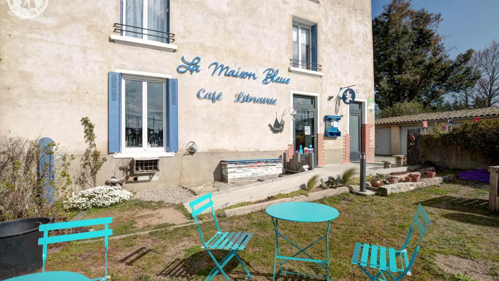 Appartement au 1er étage de la Librairie de la propriétaire