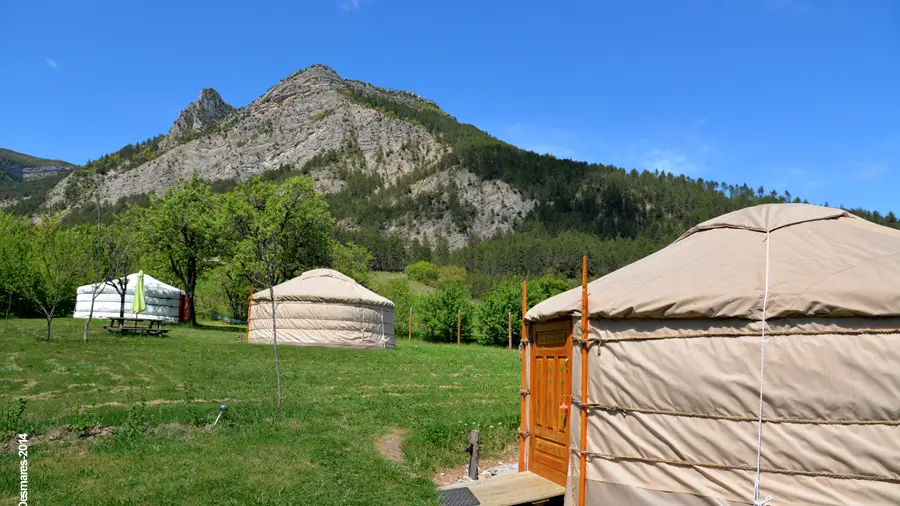 Extérieur yourtes