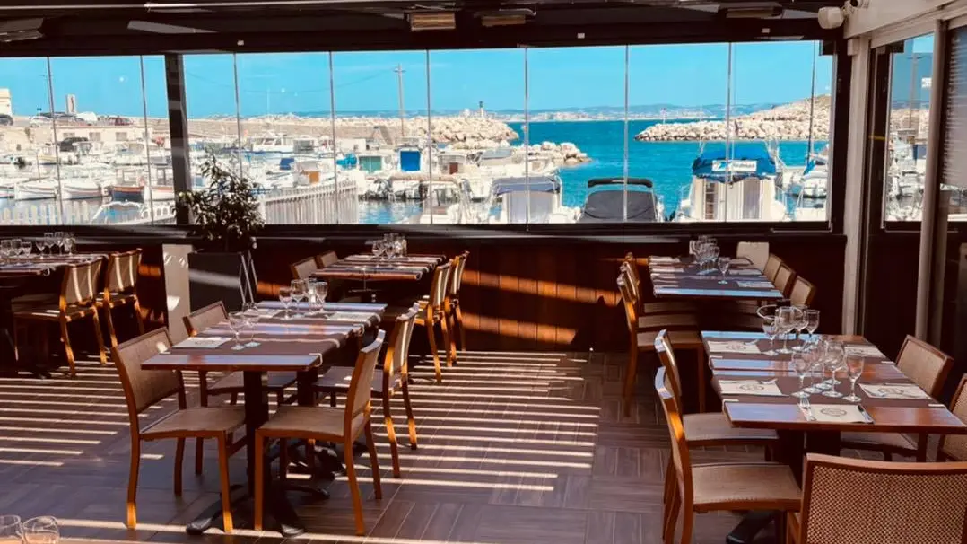 Salle vue port