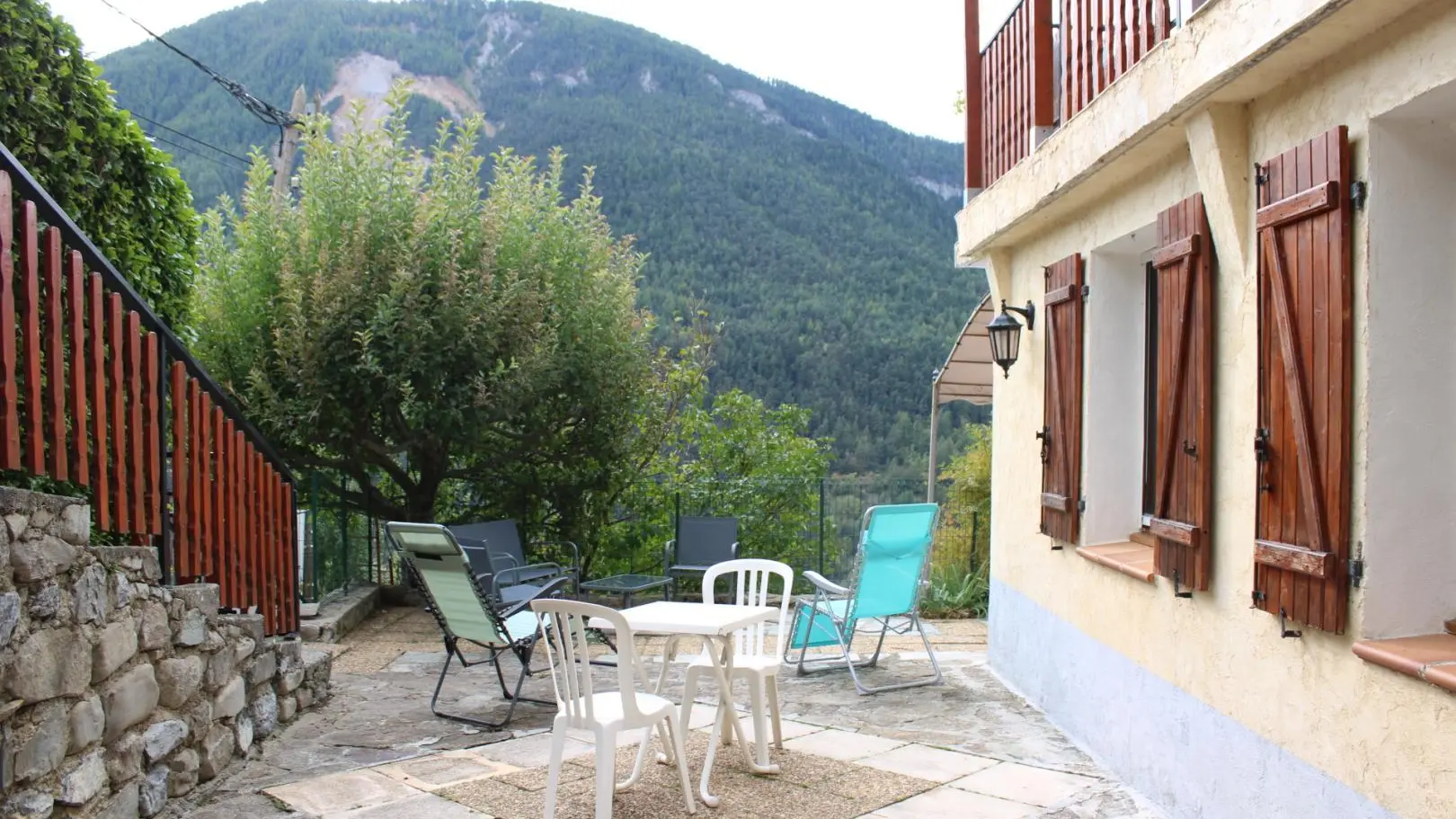 Gîte L'Aubépine de Douans-Terrasse-Saint-Étienne-de-Tinée-Gîtes de France des Alpes-Maritimes