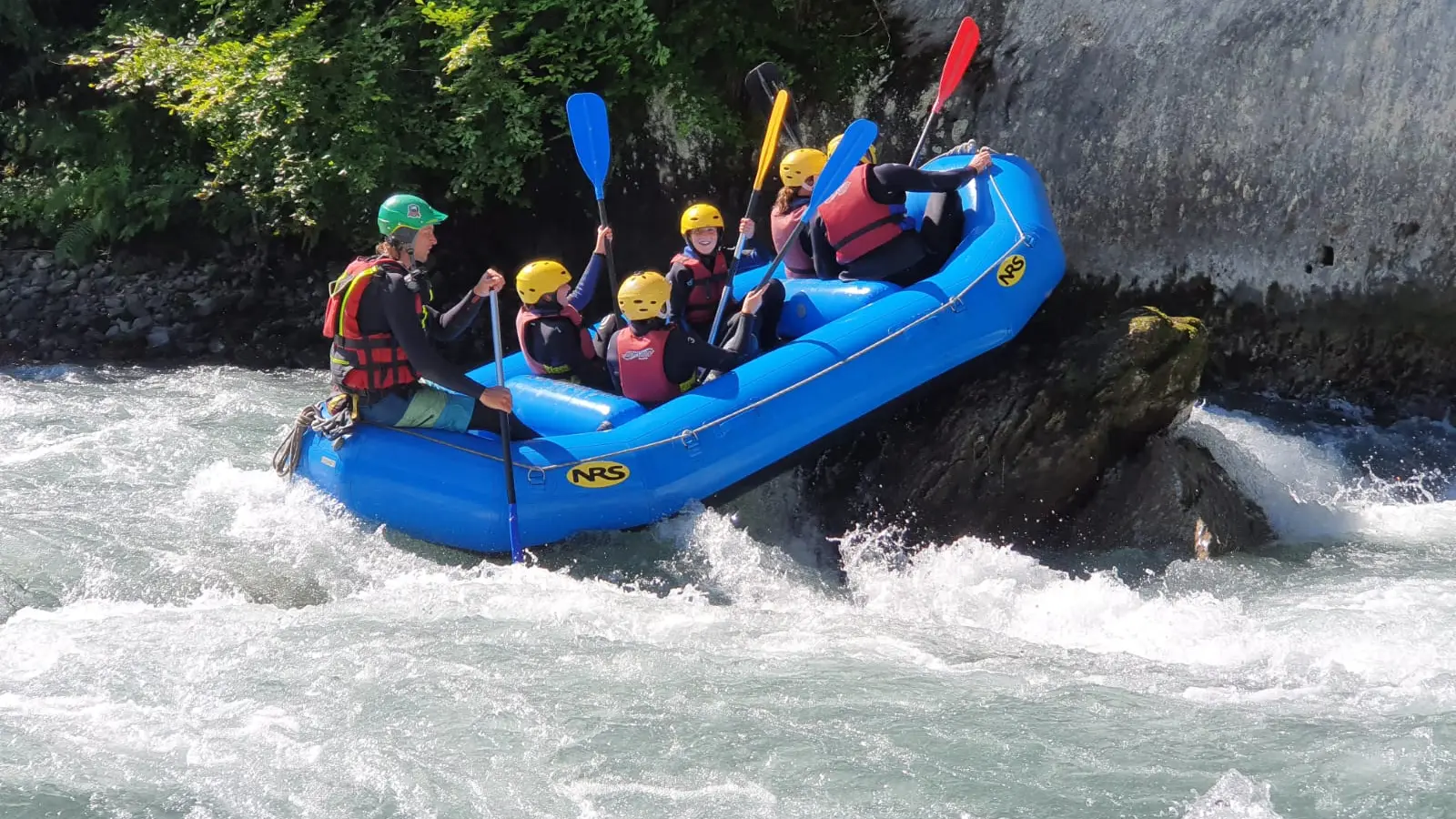 Rafting LOISIRS-SPORTS-Passy - Chamonix - Adventures Payraud Session Raft ©