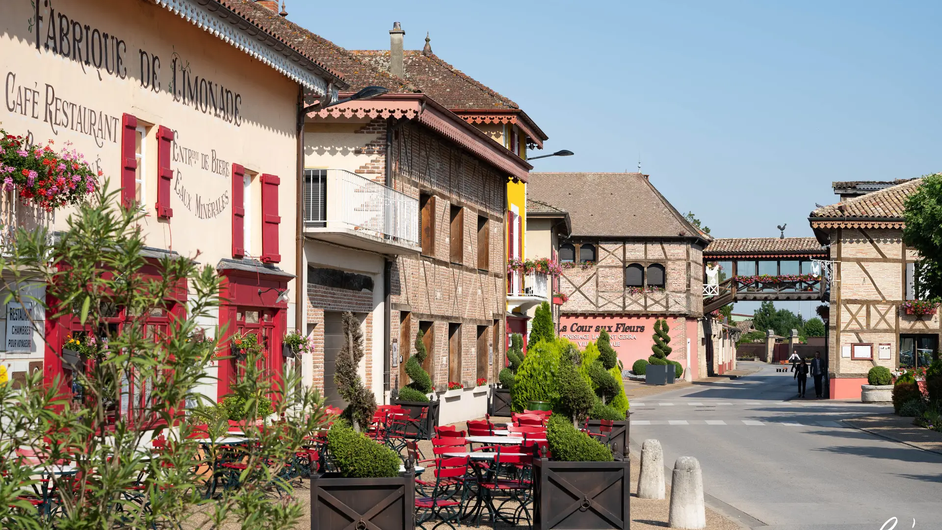 Village Blanc à Vonnas