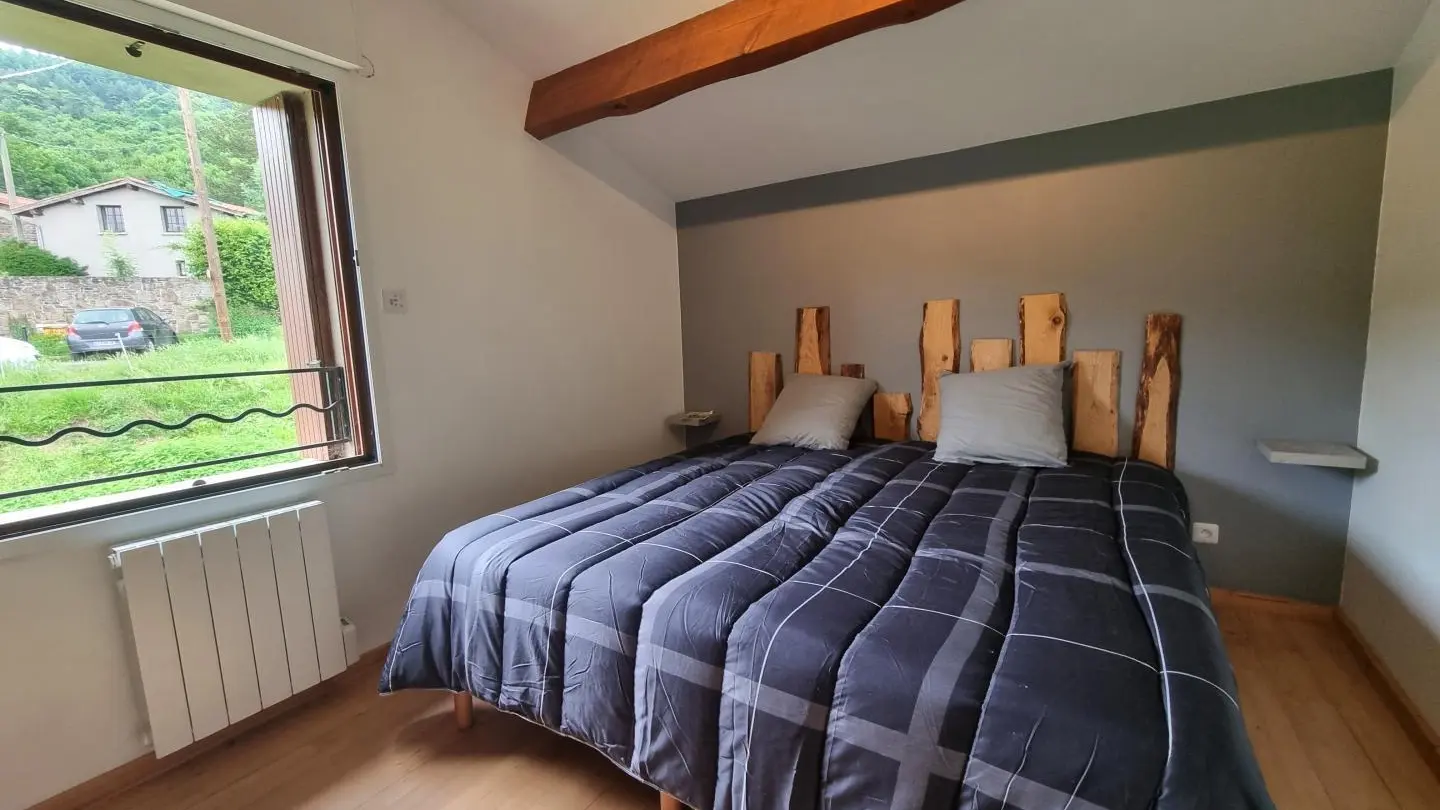 Chambre 1 : 2 lits 90 pouvant être jumelés en lit 180.