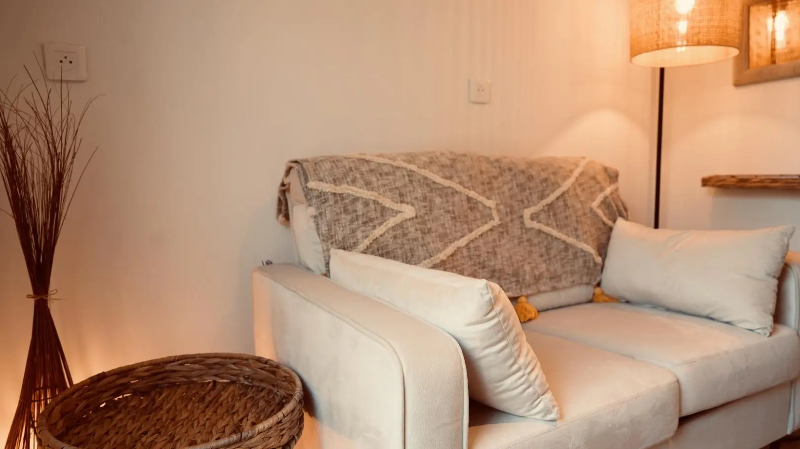 Gîte l'EnVie de Calme- Coin salon-Gîte de France Alpes-Maritimes