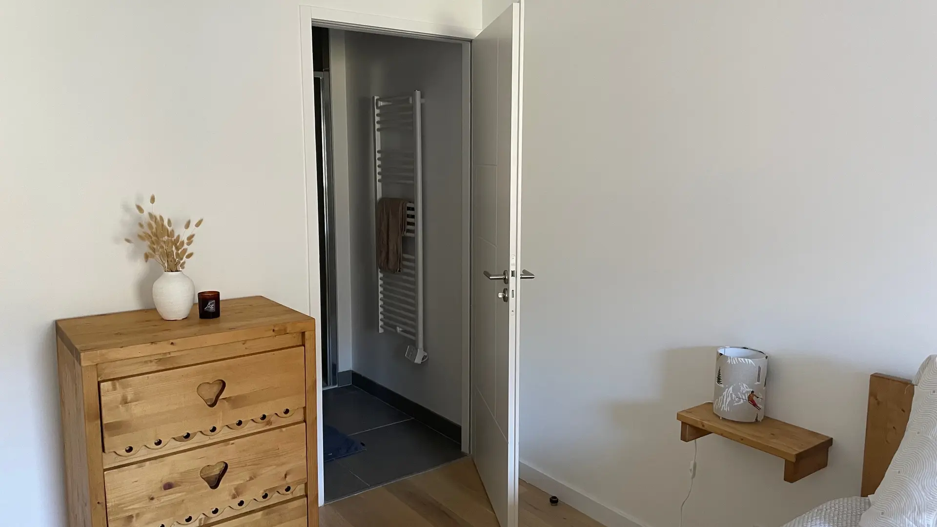 ACCES A LA CHAMBRE PARENTALE