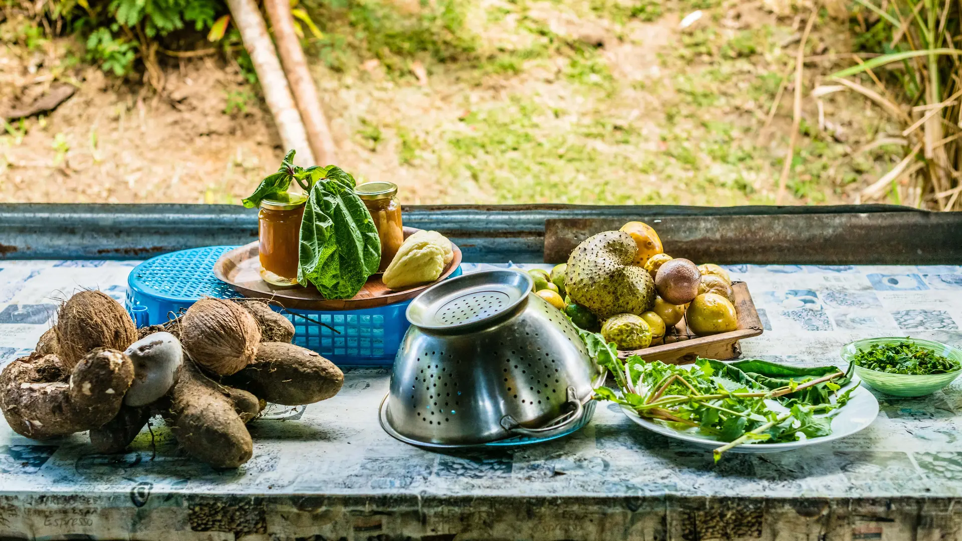 cuisine, clarisse, canala, légumes, table d'hôte