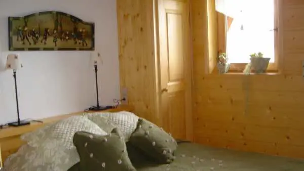 Chalet à Praz sur Arly - Même chambre au rez-de -chaussée
