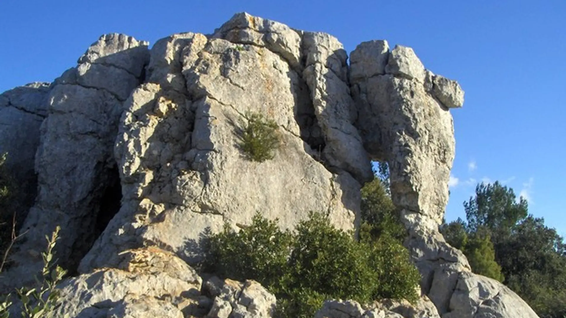 L'éléphant de pierre