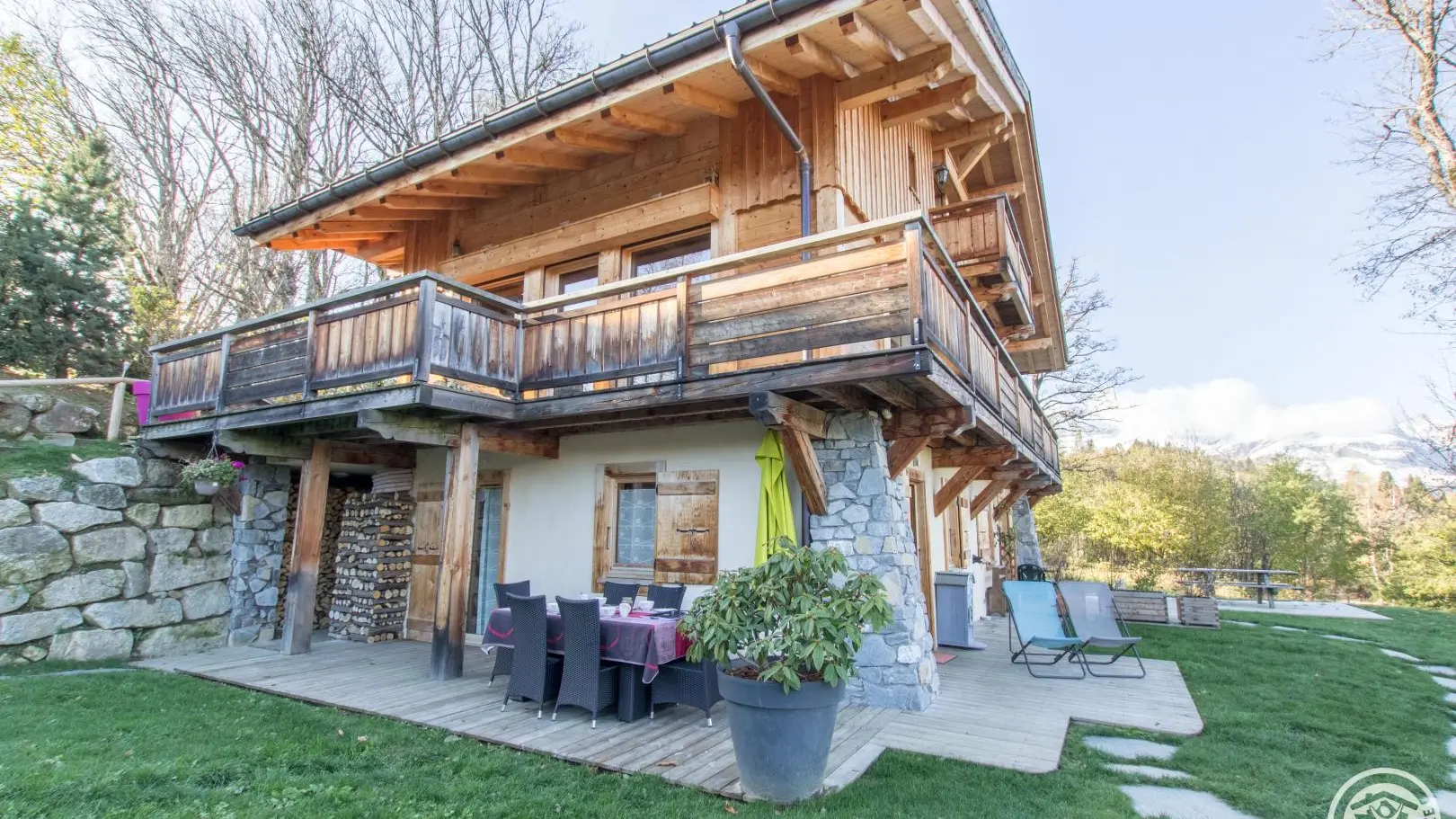 Le gîte avec sa terrasse privative