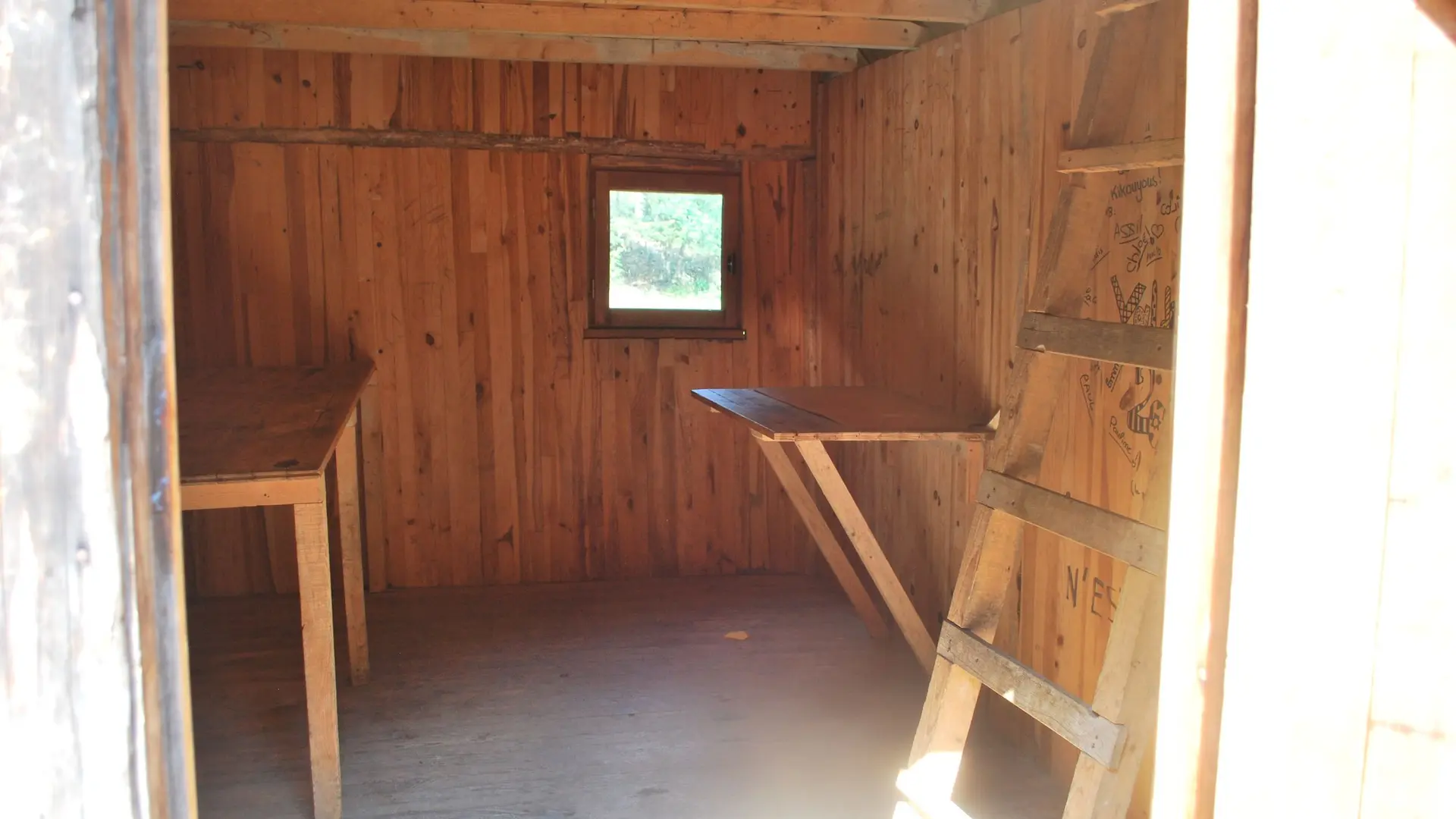 Intérieur de la Cabane de Pré Pourri