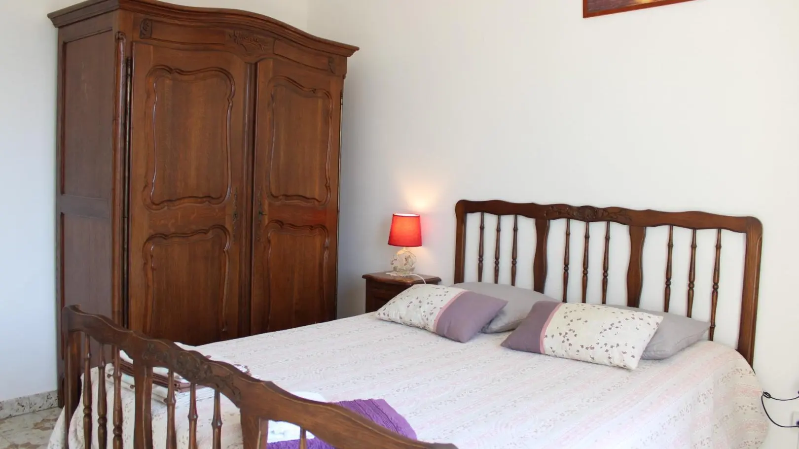 La Dominante-Chambre 2/Lit double 140x190-Blausasc-Gîtes de France des Alpes-Maritimes