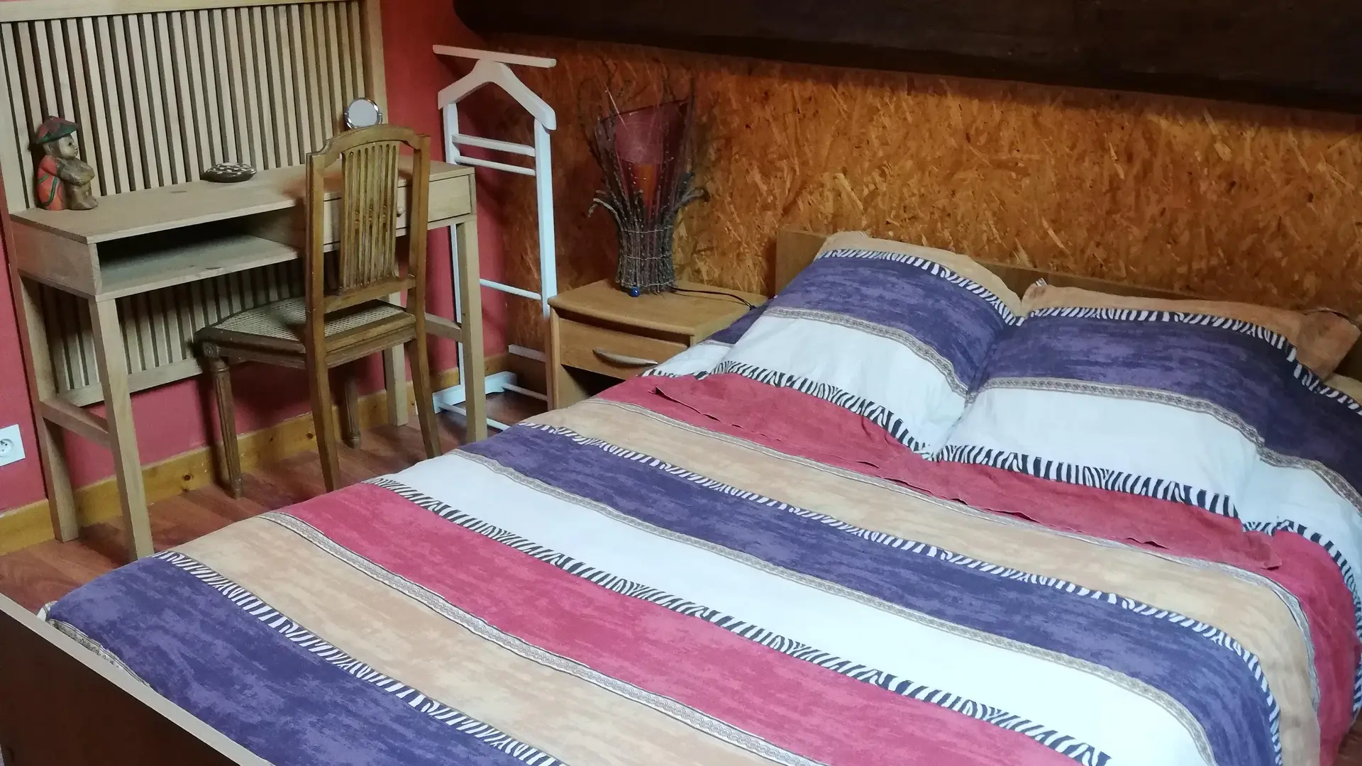 chambre africaine climatisée