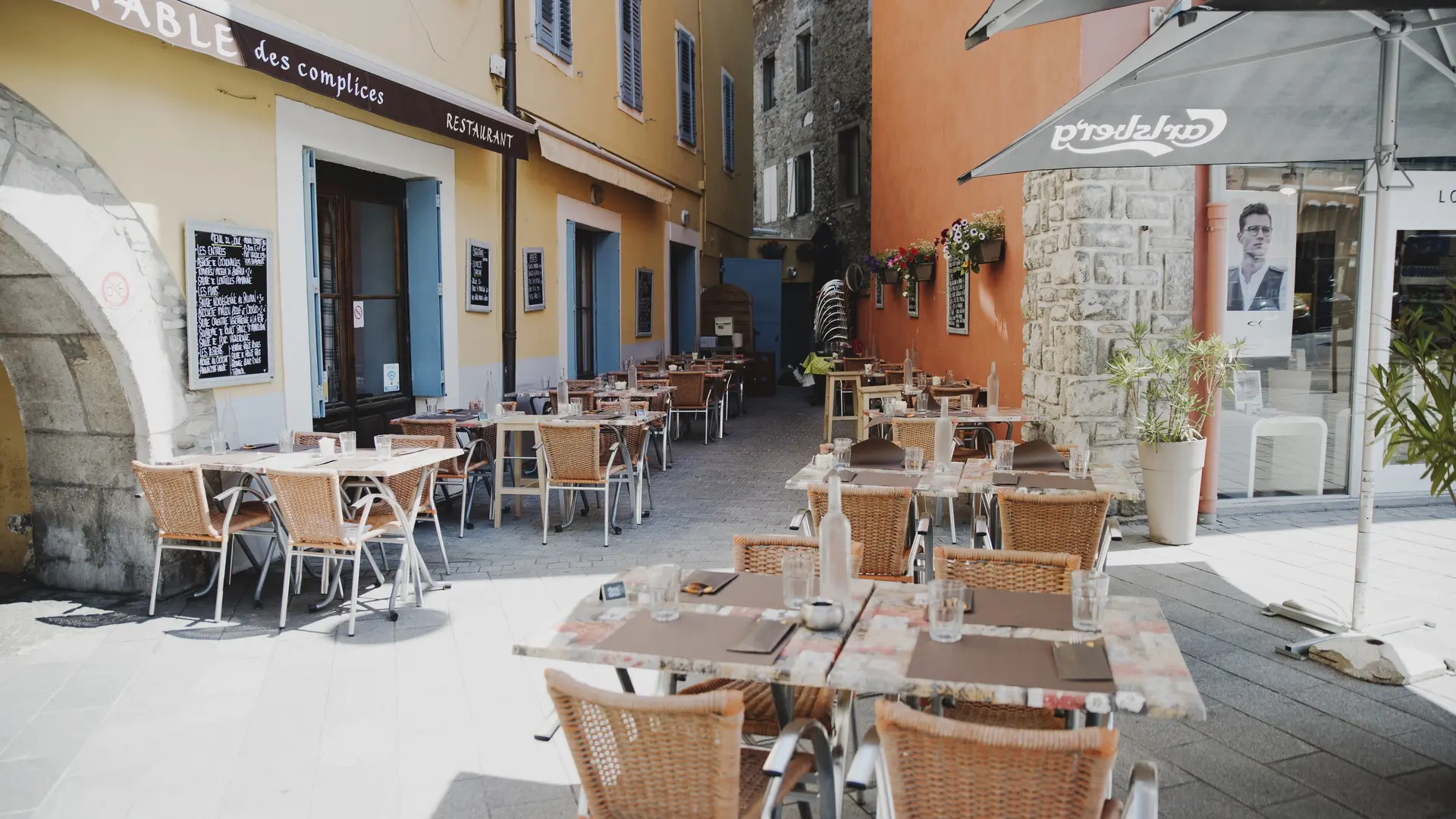 L'étable des complices Bonneville